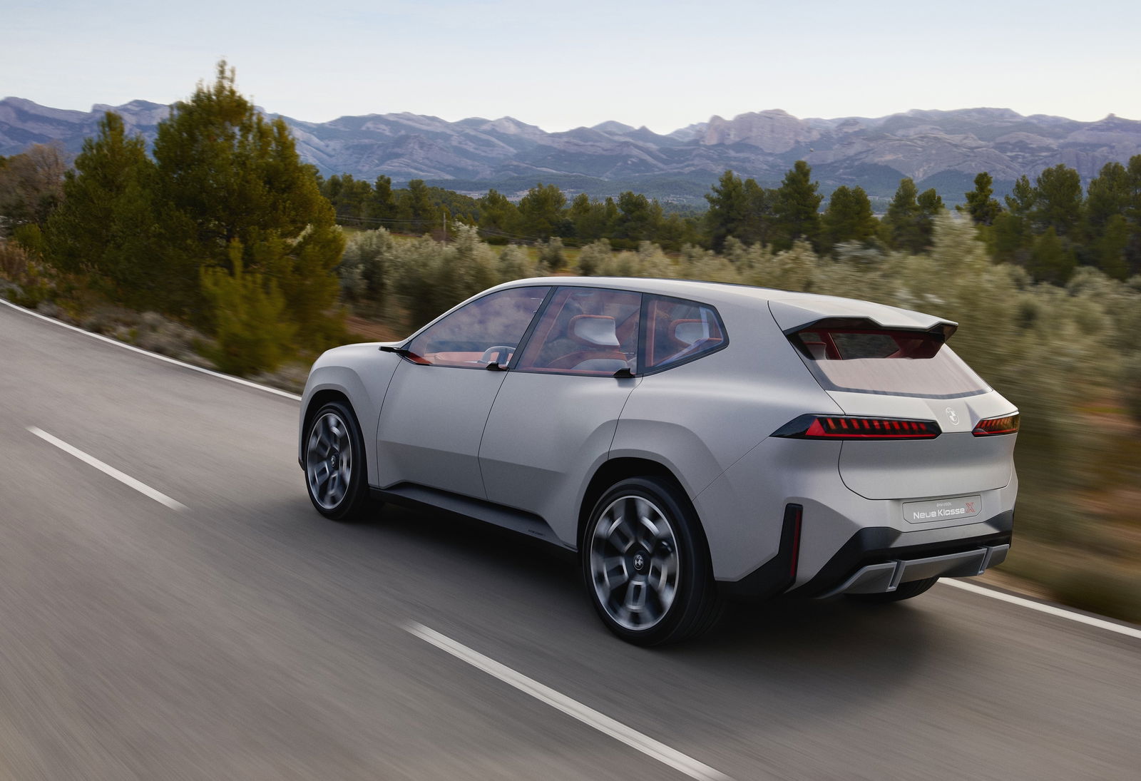 BMW Vision Neue Klasse X - rear